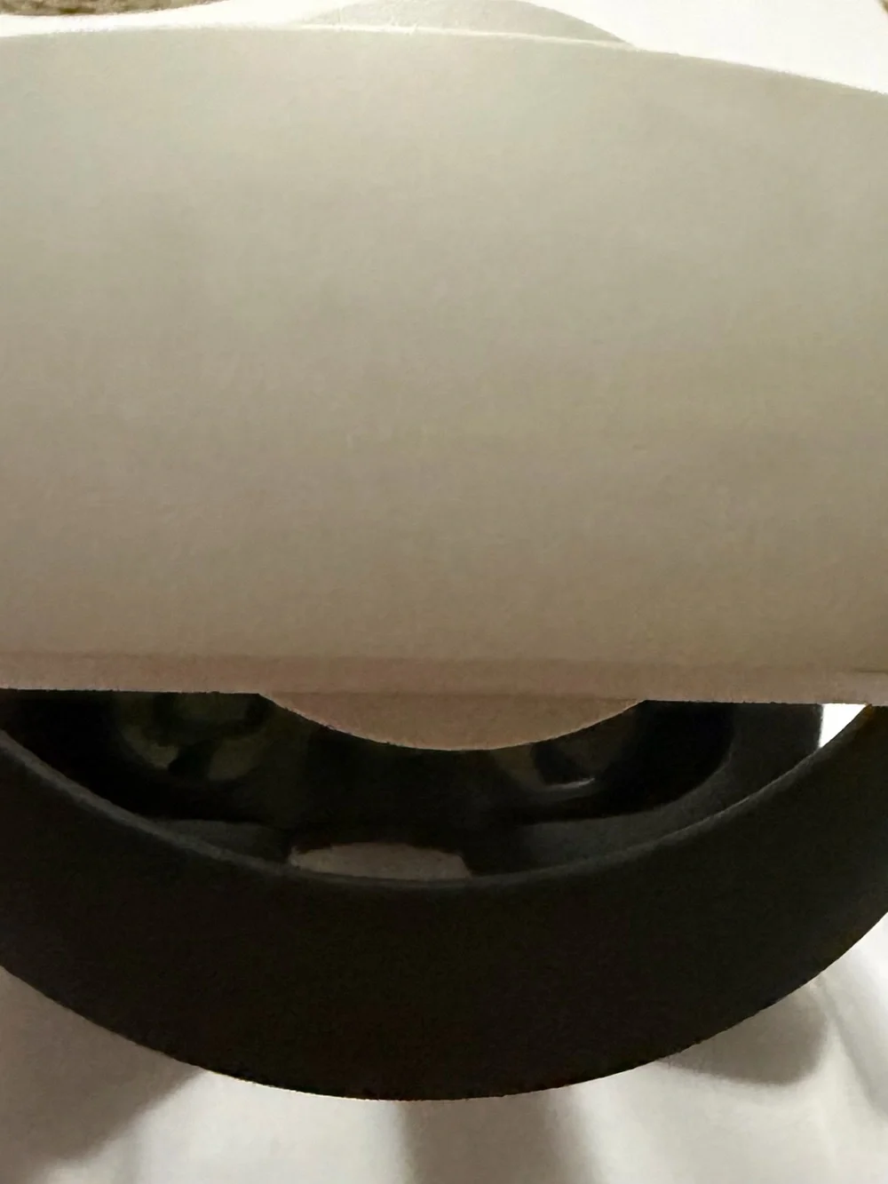 Standalone White VR Headset with Triple Front Sensors